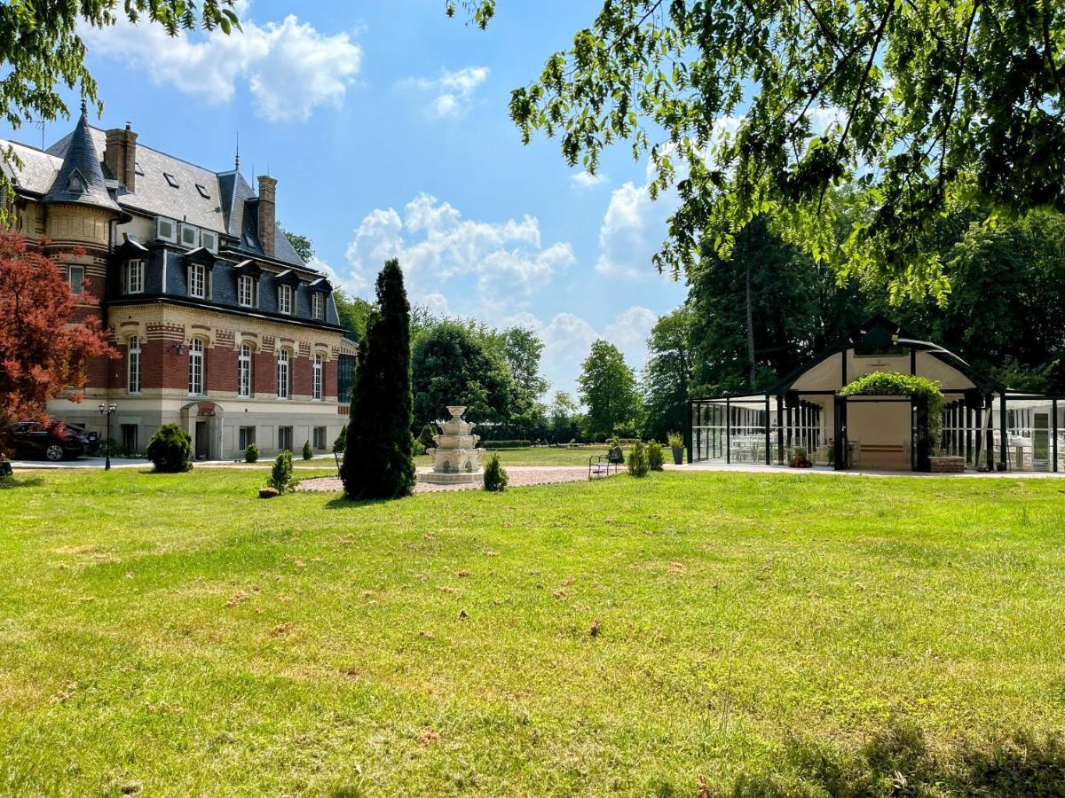 Chateau De Moliens ภายนอก รูปภาพ
