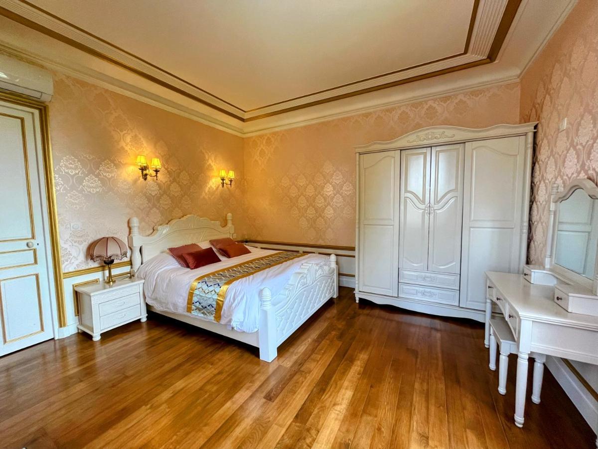 Chateau De Moliens ภายนอก รูปภาพ